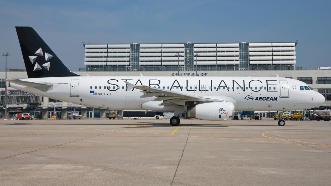 Arrival and Departure - Stuttgart Airport